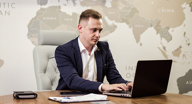 Russian expatriate, Advertising Agency